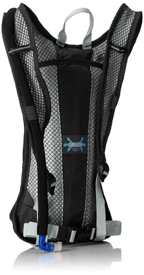 Zaino leggero dell'acqua corrente che fa un'escursione lo zaino del mountain bike con la vescica
