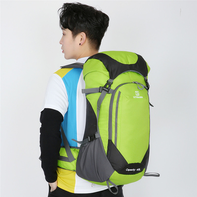 zaino leggero 40L del viaggio delle donne d'escursione impermeabili verdi dello zaino di 64cm