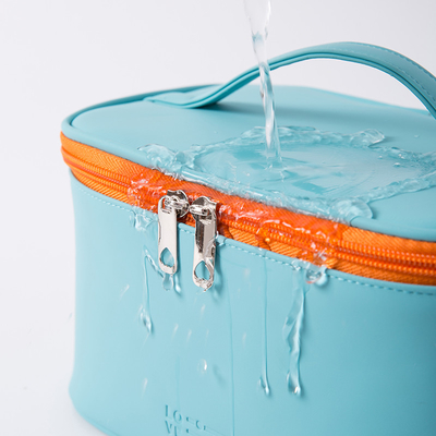 Unità di elaborazione portatile che appende la borsa d'attaccatura impermeabile sveglia cosmetica dell'articolo da toeletta delle signore di borsa