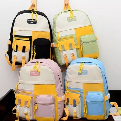 La borsa di scuola dello zaino della tela mette gli zainhi impermeabili degli adolescenti di viaggio