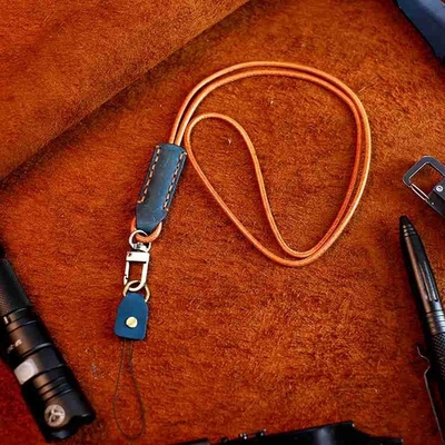 Cinghia universale del telefono di Lanyard Strap Adjustable Leather Neck del telefono dell'OEM con il metallo della toppa